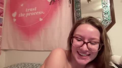 Snapshot of paisleysnowxo chatting on March 11, 2025, 5:38 am paisleysnowxo online show from March 11, 2025, 5:38 am