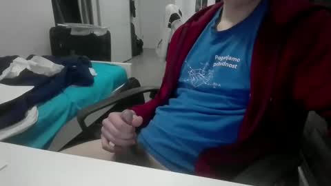 pere online show from April 18, 2026, 7:07 pm