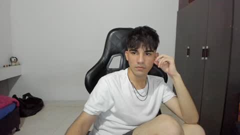 Snapshot of pakun_ chatting on December 20, 2024, 1:36 am pakun_ online show from December 20, 2024, 1:36 am