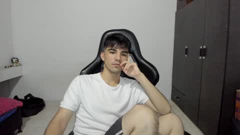 Snapshot of pakun_ chatting on December 22, 2024, 1:12 am pakun_ online show from December 22, 2024, 1:12 am