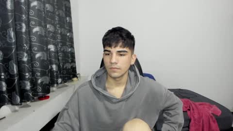 Snapshot of pakun_ chatting on February 6, 2025, 11:15 pm pakun_ online show from February 6, 2025, 11:15 pm