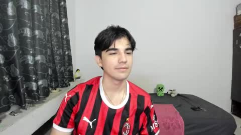 Snapshot of pakun_ chatting on October 8, 2025, 2:20 am pakun_ online show from October 8, 2025, 2:20 am