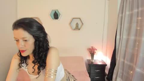 Paloma  online show from September 27, 2025, 9:20 pm