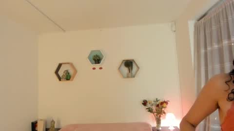 Paloma  online show from February 13, 2026, 9:00 pm