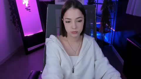 Snapshot of pambeeslyy chatting on October 21, 2025, 6:36 am Pam online show from October 21, 2025, 6:36 am