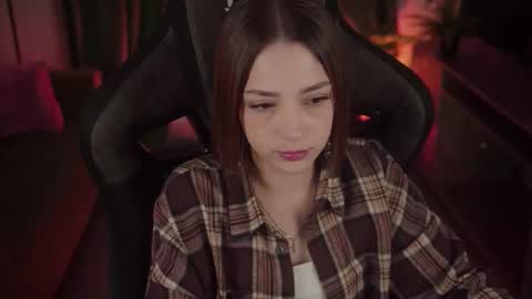 Snapshot of pambeeslyy chatting on November 5, 2025, 12:05 pm Pam online show from November 5, 2025, 12:05 pm