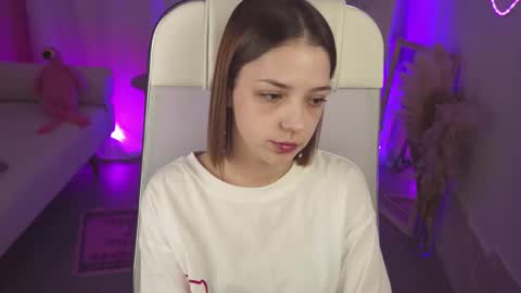 Snapshot of pambeeslyy chatting on November 12, 2025, 5:41 am Pam online show from November 12, 2025, 5:41 am