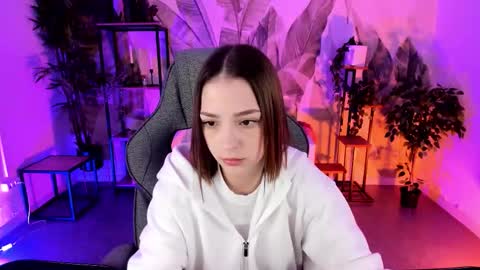 Snapshot of pambeeslyy chatting on November 25, 2025, 9:20 am Pam online show from November 25, 2025, 9:20 am