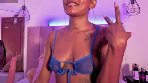 Pamela online show from November 23, 2025, 5:02 pm