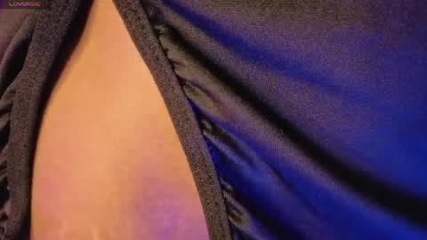 Pamela online show from April 16, 2026, 6:52 pm