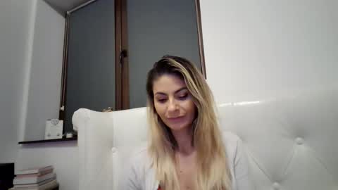 Pamela051087 online show from November 19, 2025, 5:35 pm