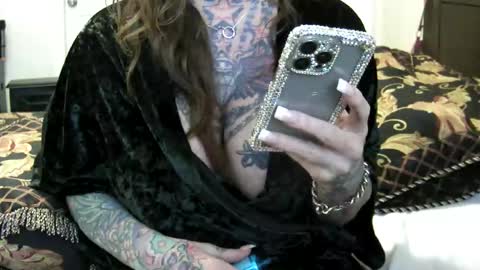 Snapshot of pamelagunns chatting on February 19, 2025, 7:59 pm PAMELA GUNNS online show from February 19, 2025, 7:59 pm