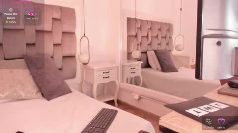  Pamela  online show from November 20, 2025, 3:39 am