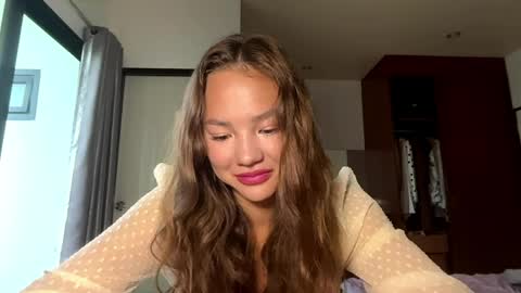 Kamila online show from April 7, 2026, 2:12 am