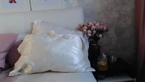 Pamella online show from December 14, 2025, 9:25 am