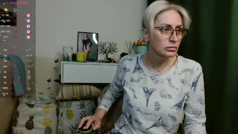 Snapshot of pamellamurphy chatting on May 18, 2026, 11:43 pm pamellamurphy online show from May 18, 2026, 11:43 pm