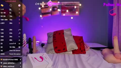 Snapshot of pammelaross chatting on January 18, 2025, 6:32 pm Pammela online show from January 18, 2025, 6:32 pm