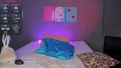 Snapshot of pammelaross chatting on October 10, 2025, 5:45 pm Pammela online show from October 10, 2025, 5:45 pm