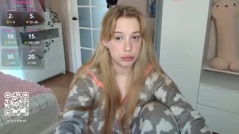 Lina online show from February 16, 2026, 2:40 am