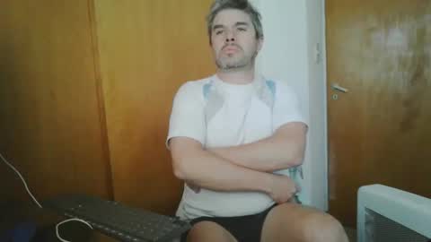 Snapshot of panchomadrid chatting on May 18, 2026, 6:25 pm Pancho Madrid online show from May 18, 2026, 6:25 pm