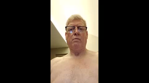 Snapshot of panda320 chatting on February 27, 2026, 10:43 pm panda320 online show from February 27, 2026, 10:43 pm