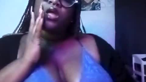 pandamami online show from February 12, 2025, 3:51 am