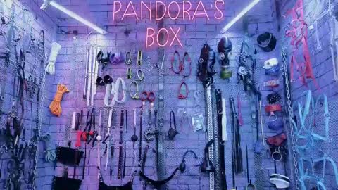 Snapshot of pandoranez chatting on March 2, 2025, 10:35 am PandoraNez online show from March 2, 2025, 10:35 am