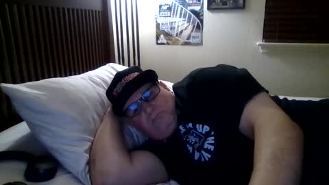 panos online show from April 19, 2026, 3:17 am