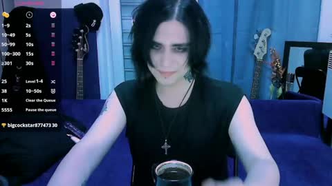 In bio online show from June 3, 2026, 11:43 pm