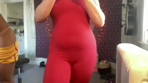 Snapshot of pantiesofthefae chatting on February 4, 2025, 5:23 pm Pantiesofthefae online show from February 4, 2025, 5:23 pm