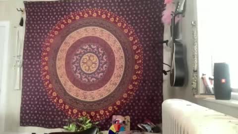 Snapshot of pantiesofthefae chatting on February 11, 2025, 5:18 pm Pantiesofthefae online show from February 11, 2025, 5:18 pm