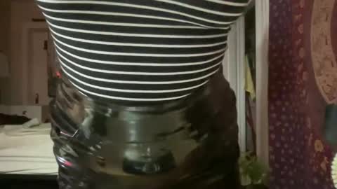 Snapshot of pantiesofthefae chatting on March 11, 2025, 10:51 am Pantiesofthefae online show from March 11, 2025, 10:51 am