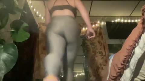 Snapshot of pantiesofthefae chatting on November 2, 2025, 11:01 am Pantiesofthefae online show from November 2, 2025, 11:01 am