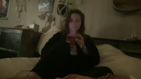 Snapshot of pantiesofthefae chatting on November 16, 2025, 10:21 am Pantiesofthefae online show from November 16, 2025, 10:21 am