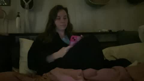 Snapshot of pantiesofthefae chatting on November 19, 2025, 10:15 am Pantiesofthefae online show from November 19, 2025, 10:15 am