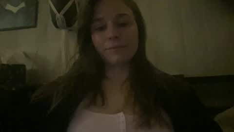 Snapshot of pantiesofthefae chatting on December 17, 2025, 10:43 am Pantiesofthefae online show from December 17, 2025, 10:43 am