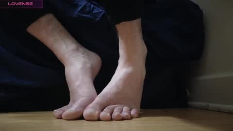 PantsLessTraveler online show from December 23, 2024, 3:50 am