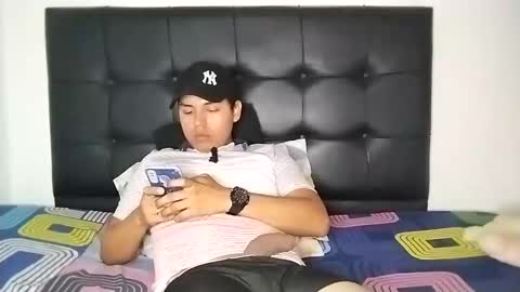 Paola 23 and Andres 25 online show from January 20, 2025, 3:26 am