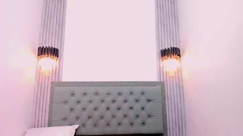 Snapshot of paolab_g chatting on February 5, 2025, 5:53 pm online show from February 5, 2025, 5:53 pm