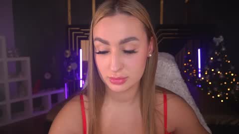 Lia online show from January 12, 2025, 3:14 pm