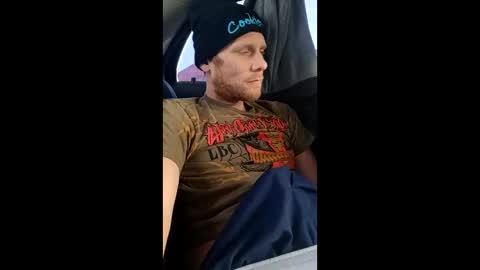 papapfouts online show from January 12, 2026, 5:29 pm