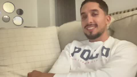 papicubano_guapo23cm online show from May 31, 2026, 7:37 am
