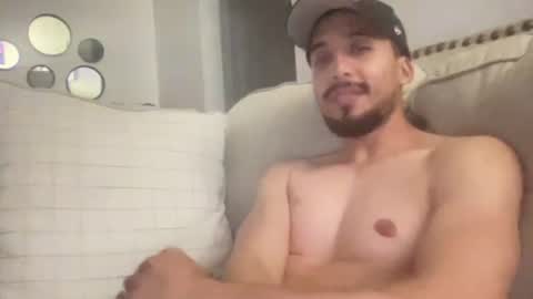 papicubano_guapo23cm online show from June 10, 2026, 6:34 am