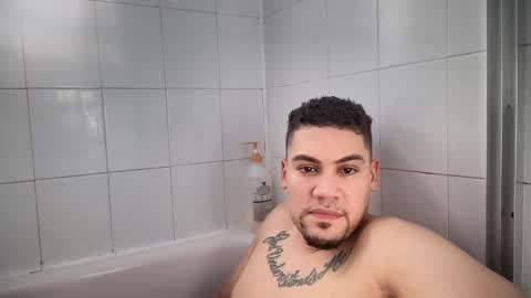 PapiiNyc21 online show from February 25, 2025, 6:53 pm