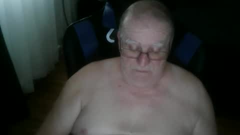 papilly online show from April 18, 2026, 10:21 pm