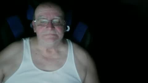 papilly online show from April 22, 2026, 8:28 am