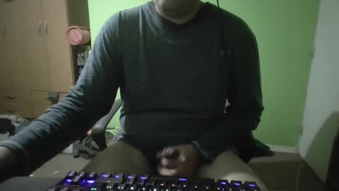Snapshot of papitowilly999 chatting on May 8, 2026, 5:46 am Papito online show from May 8, 2026, 5:46 am