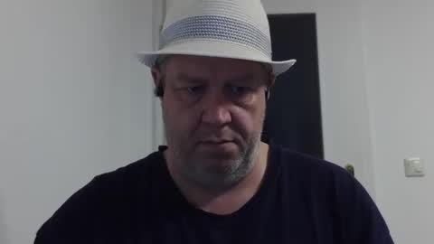 Snapshot of para3214 chatting on October 8, 2025, 10:46 am para3214 online show from October 8, 2025, 10:46 am