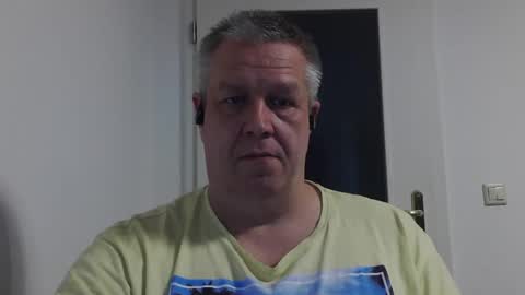 Snapshot of para3214 chatting on October 11, 2025, 2:04 pm para3214 online show from October 11, 2025, 2:04 pm