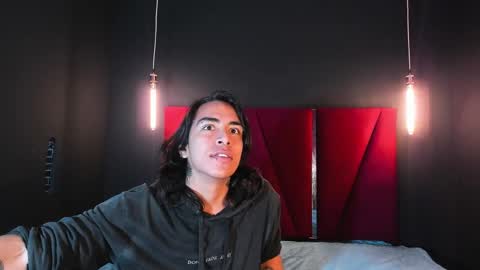 paranoidtemptaion_ online show from February 25, 2025, 12:55 pm